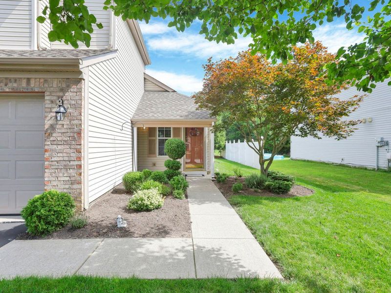 6198 Kensington Glen Drive, Canal Winchester, OH 43110 Photo 4