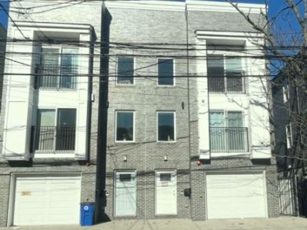 120 Fleming Ave, Newark, NJ 07105