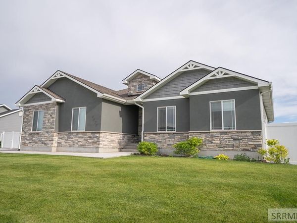 4828 E Luxor Drive, IDAHO FALLS, ID 83401