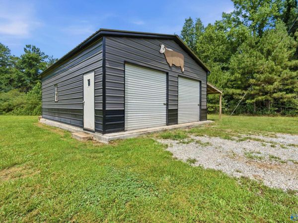 945 Pine Burr Road, Eva, AL 35621