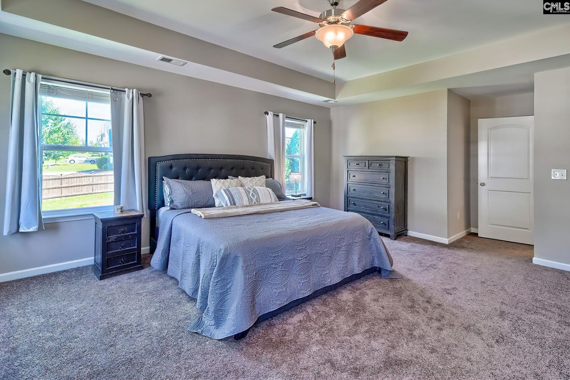 524 Madison Park Drive  Photo 16