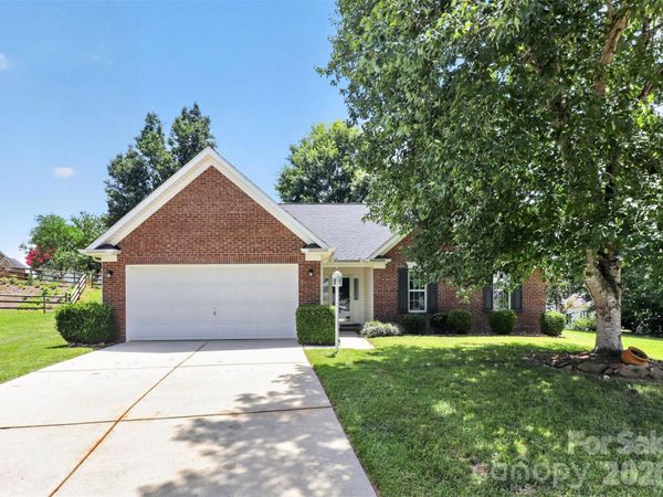 1048 Sandy Point Drive SW, Concord, NC 28025