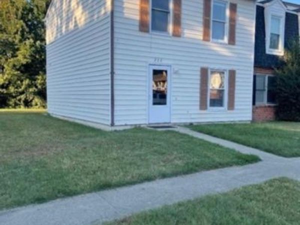 222 Knightsmanor Court , Henrico, VA 23227