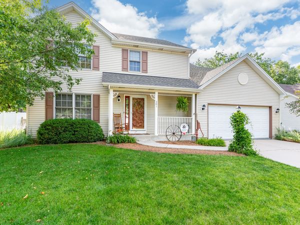 301 Savoy Drive , Shorewood, IL 60404