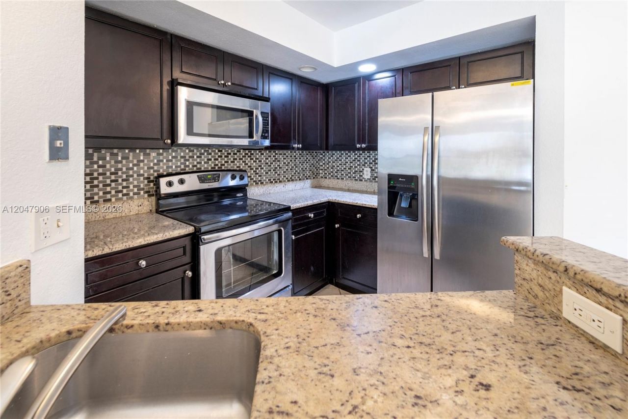 3480 N Pinewalk Dr N , Unit 116, Margate, FL 33063 Photo