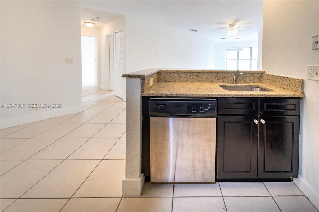 3480 N Pinewalk Dr N , Unit 116, Margate, FL 33063 Photo