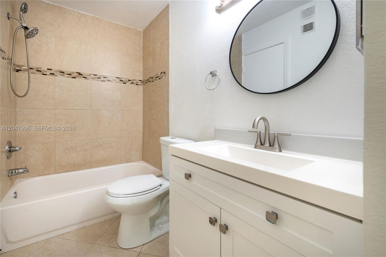 3480 N Pinewalk Dr N , Unit 116, Margate, FL 33063 Photo