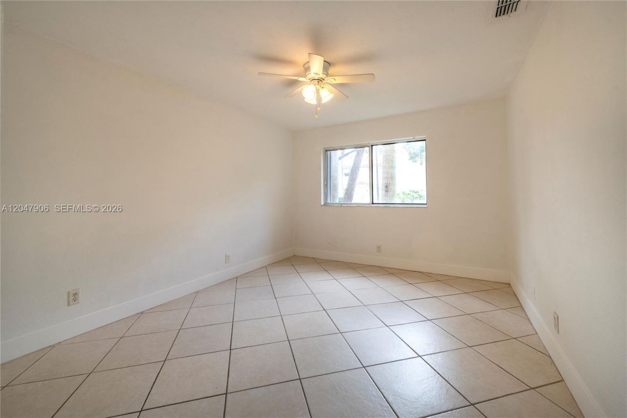 3480 N Pinewalk Dr N , Unit 116, Margate, FL 33063 Photo