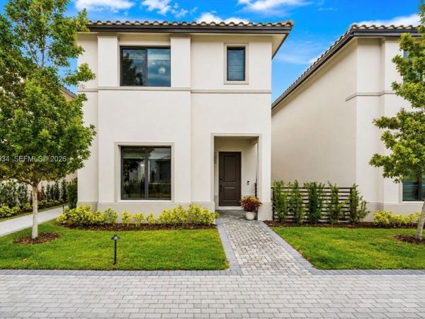4388 NW 81st Ave , Unit 4388, Doral, FL 33166