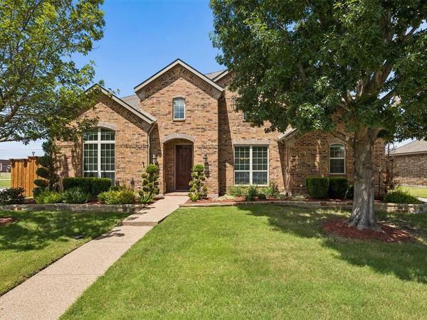 7001 Handen Drive, Rowlett, TX 75089