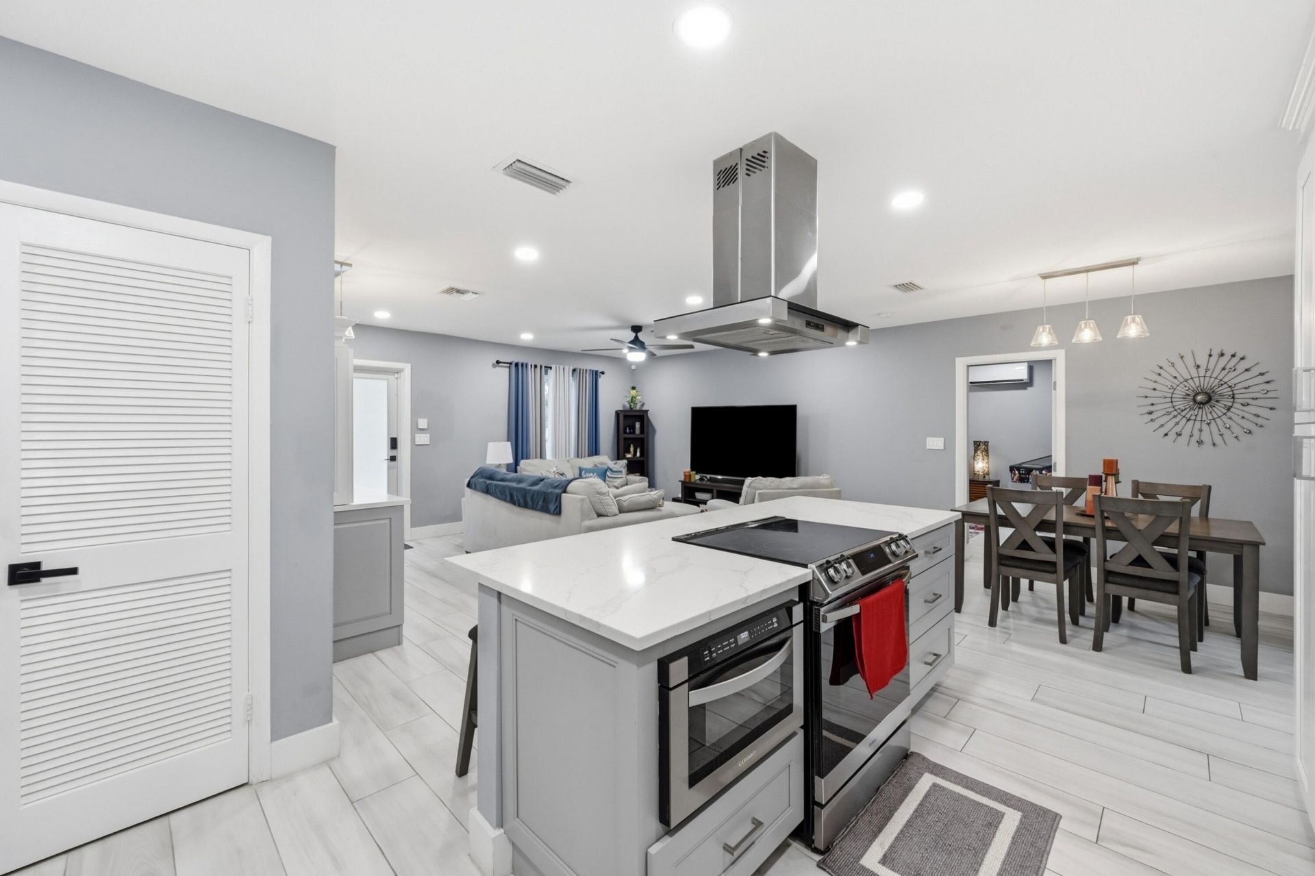 141 SE 8th Street, Pompano Beach, FL 33060 Photo