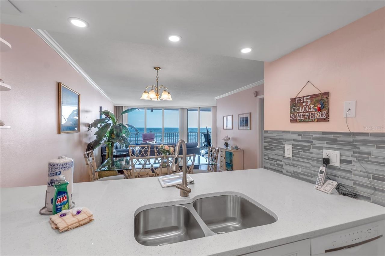 2600 Gulf Drive N, Unit 12, Bradenton Beach, FL 34217 Photo