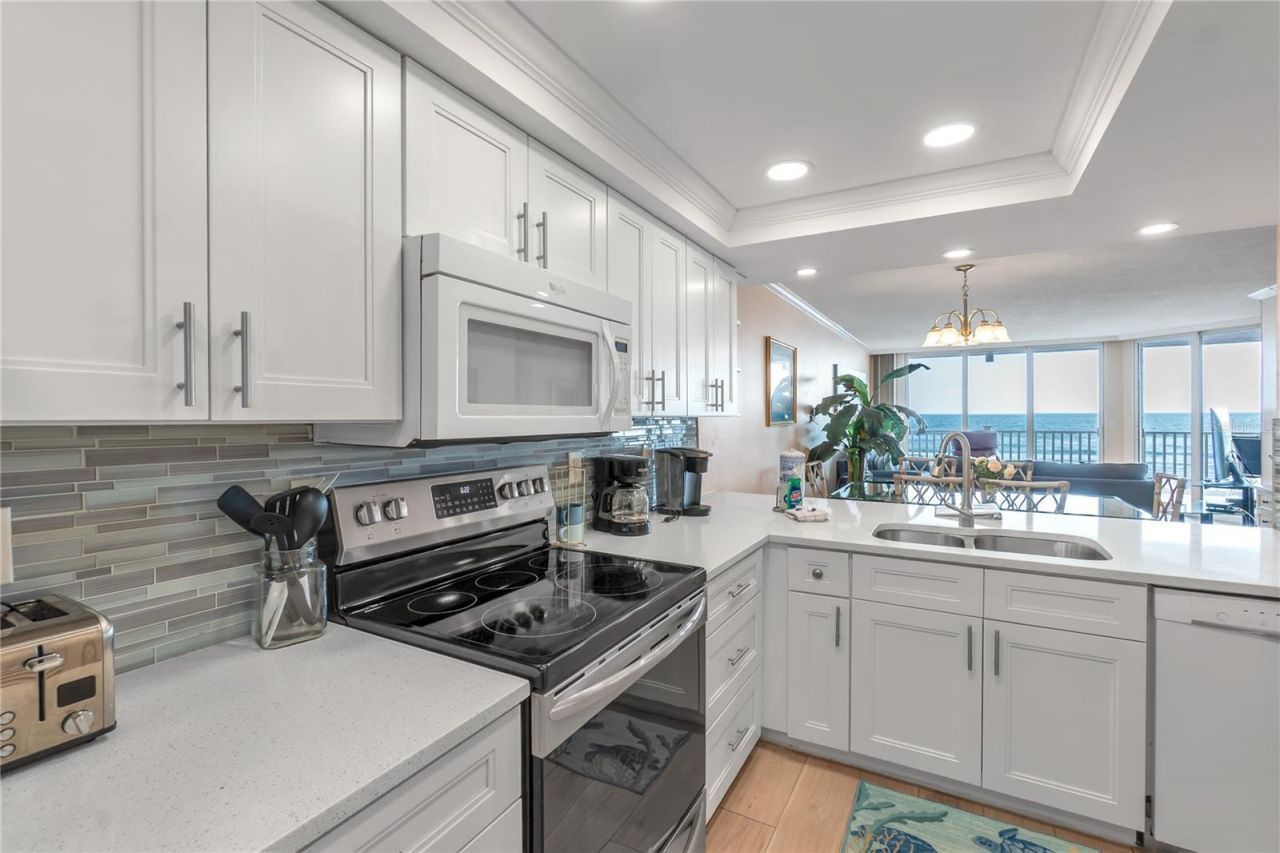 2600 Gulf Drive N, Unit 12, Bradenton Beach, FL 34217 Photo