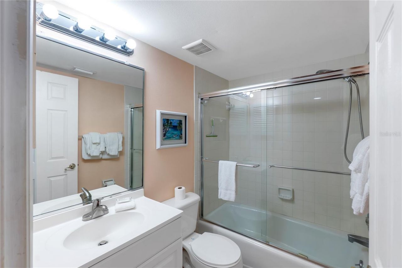 2600 Gulf Drive N, Unit 12, Bradenton Beach, FL 34217 Photo