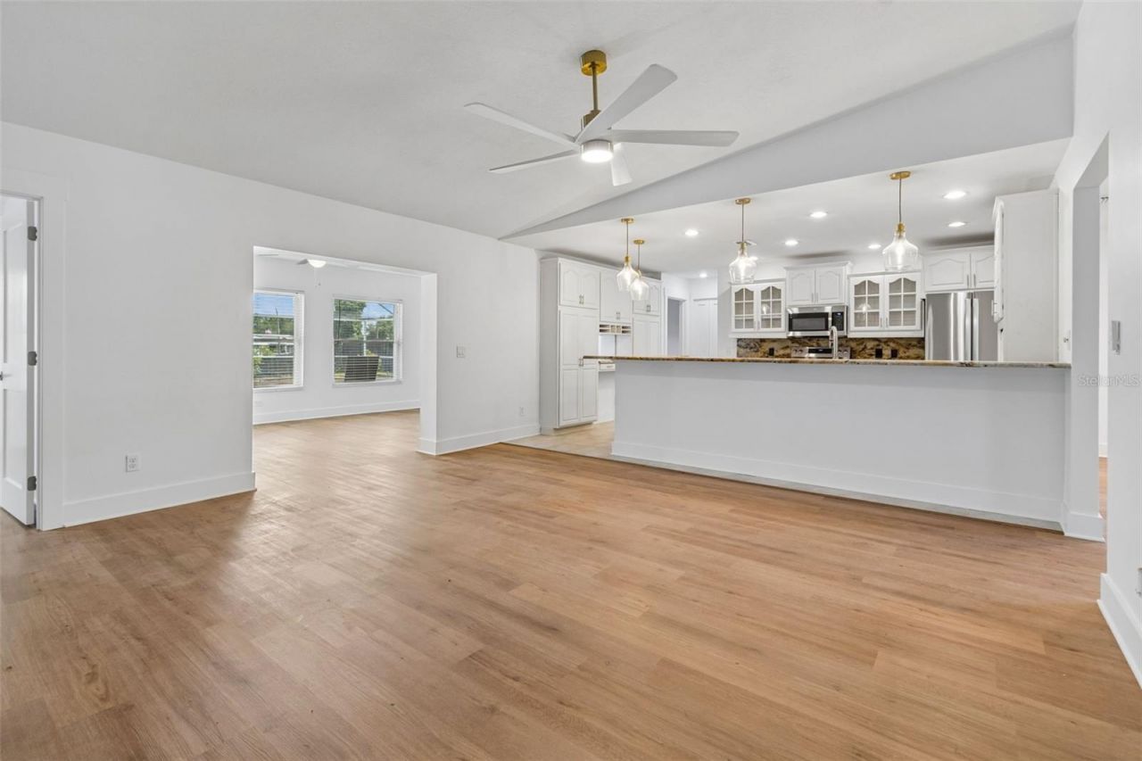 16205 Sawgrass Circle , Tampa, FL 33624 Photo