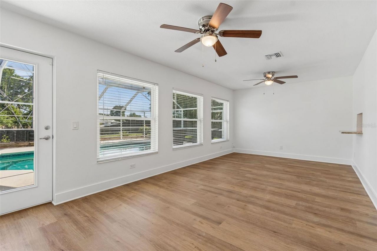 16205 Sawgrass Circle , Tampa, FL 33624 Photo