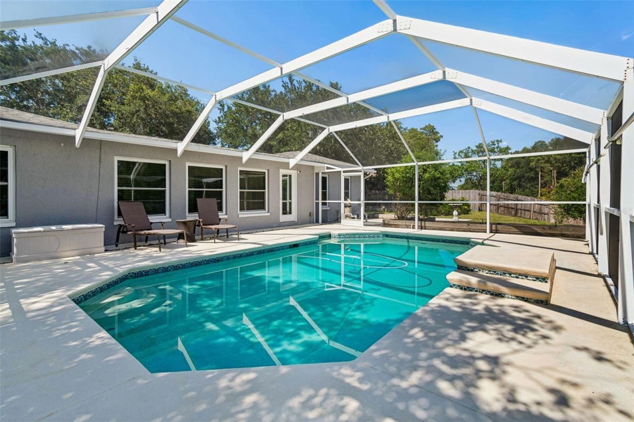 16205 Sawgrass Circle , Tampa, FL 33624 Photo
