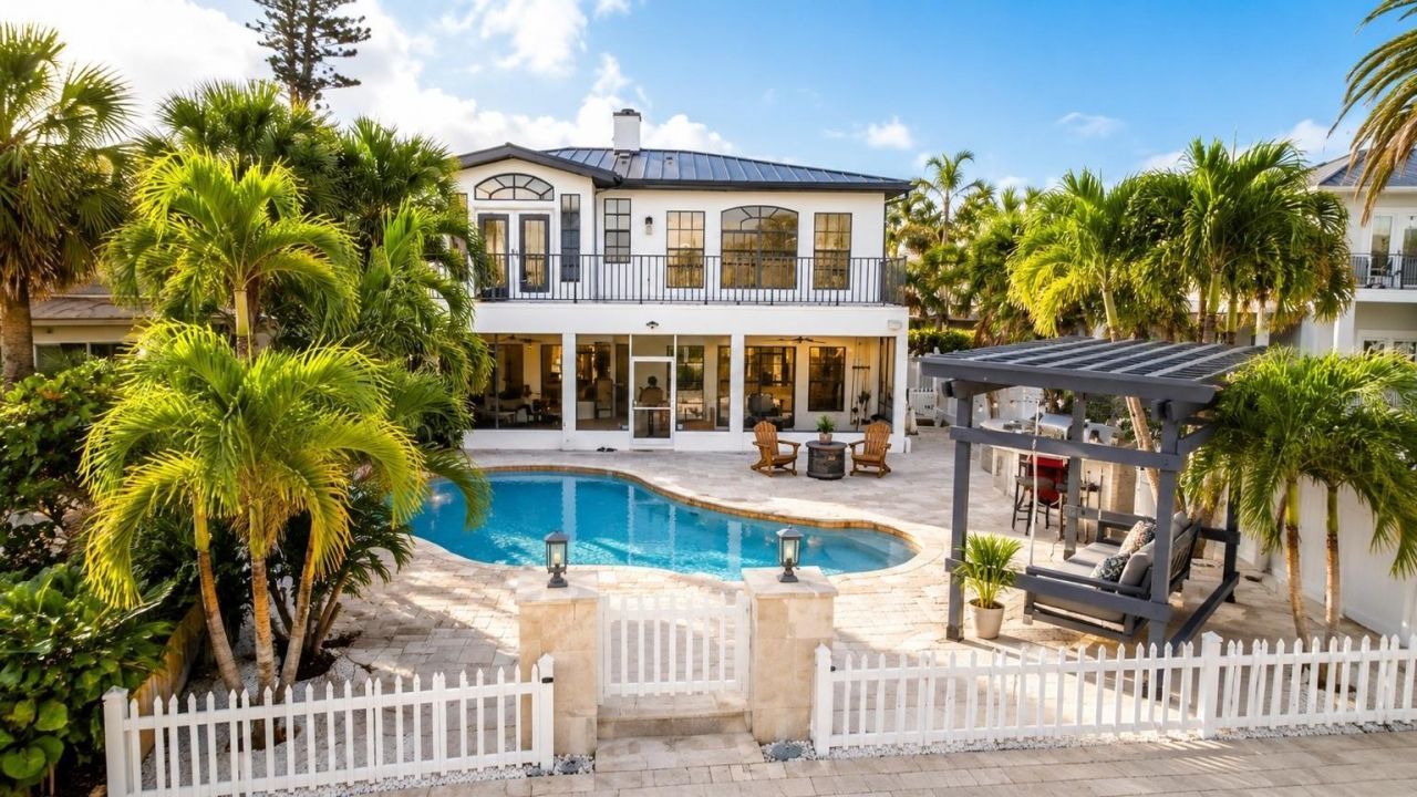 452 Bath Club Boulevard N, North Redington Beach, FL 33708 Photo