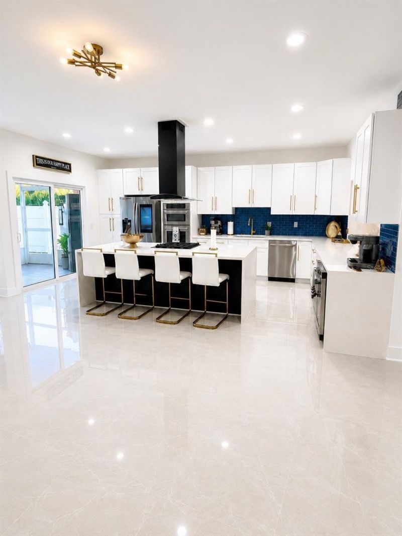 452 Bath Club Boulevard N, North Redington Beach, FL 33708 Photo