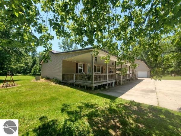 965 Saganing Road, Unit 965 Worth, Bentley, MI 48613