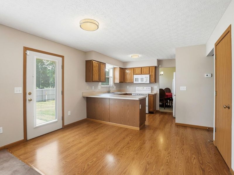 4477 Knoll Crest Drive, Grove City, OH 43123 Photo 15