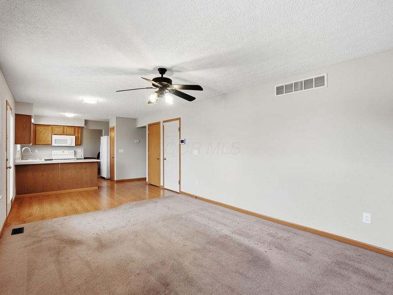 4477 Knoll Crest Drive, Grove City, OH 43123 Photo 17