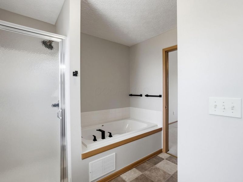 4477 Knoll Crest Drive, Grove City, OH 43123 Photo 27