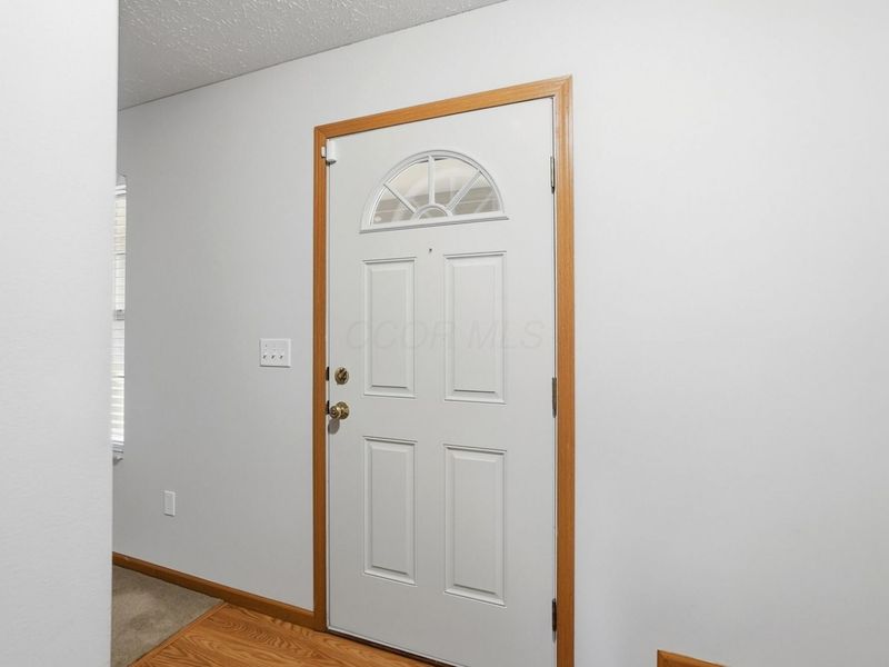 4477 Knoll Crest Drive, Grove City, OH 43123 Photo 4