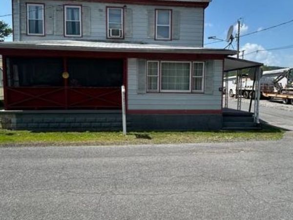 16 E CHURCH STREET , FREEBURG, PA 17827