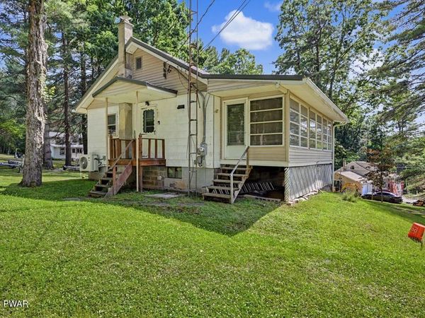 618 1St Street , Hawley, PA 18428