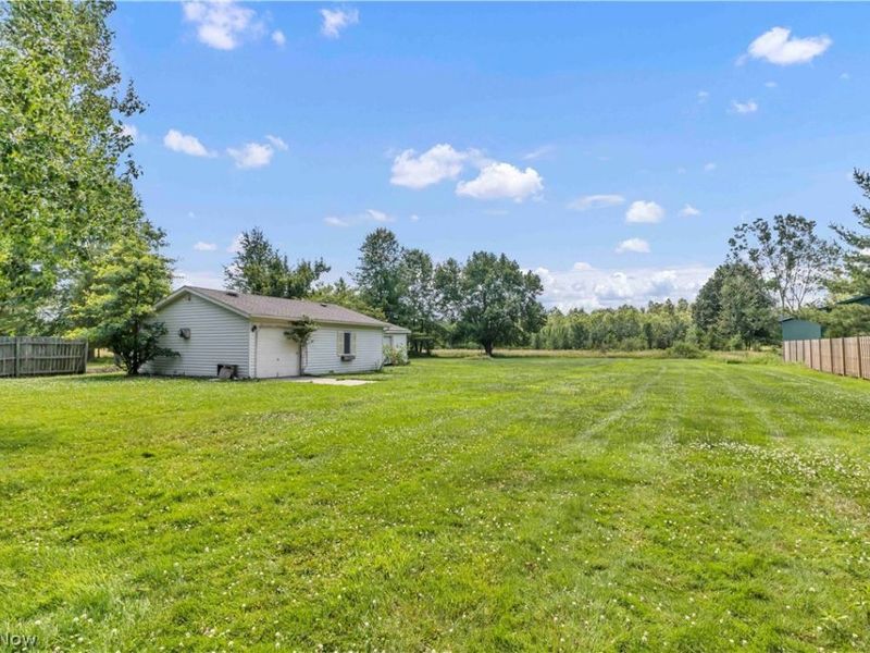 5550 Avon Belden Road, North Ridgeville, OH 44039 Photo 2