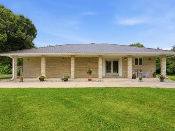 305 Worth Street, Lamont, IA 50650
