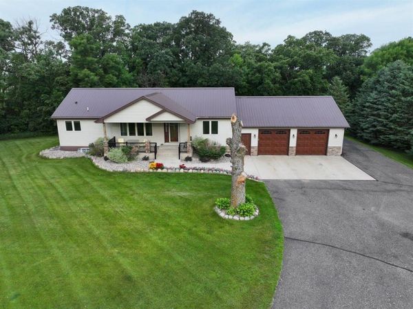 4700 Rural Oaks Drive SE, Alexandria, MN 56308