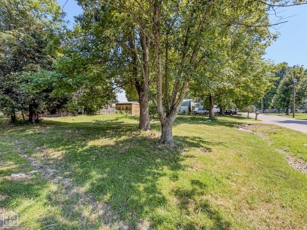 701 S 7th Avenue, Paragould, AR 72450