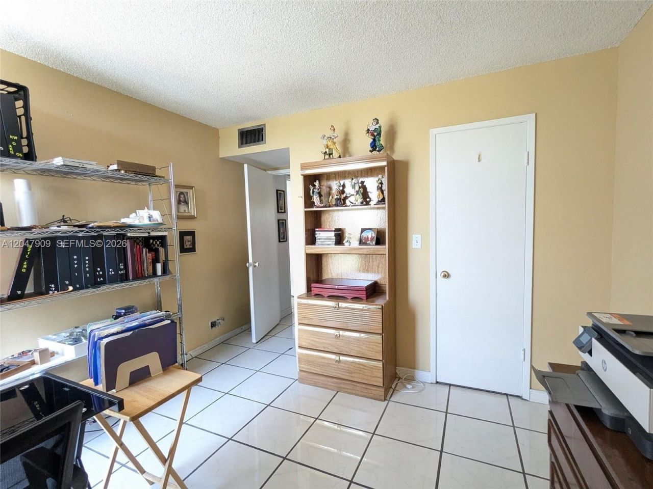 9140 Fontainebleau Blvd , Unit 504, Miami, FL 33172 Photo