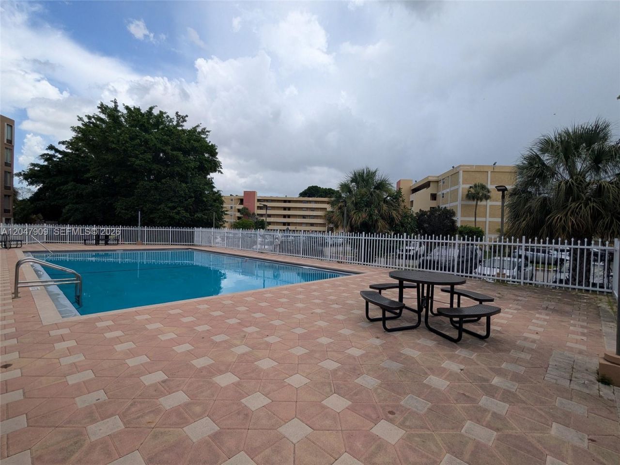 9140 Fontainebleau Blvd , Unit 504, Miami, FL 33172 Photo
