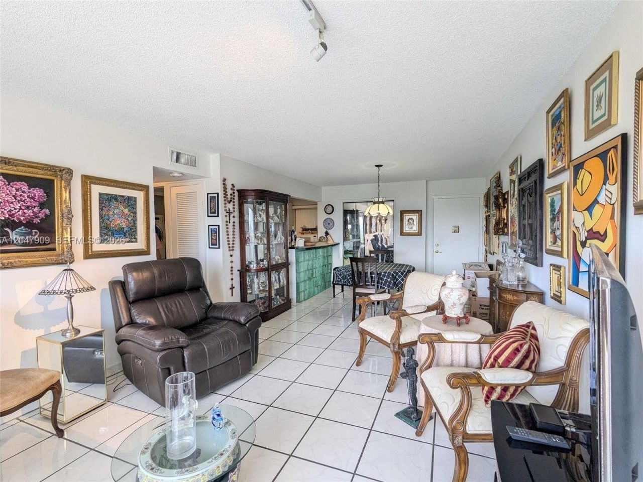 9140 Fontainebleau Blvd , Unit 504, Miami, FL 33172 Photo