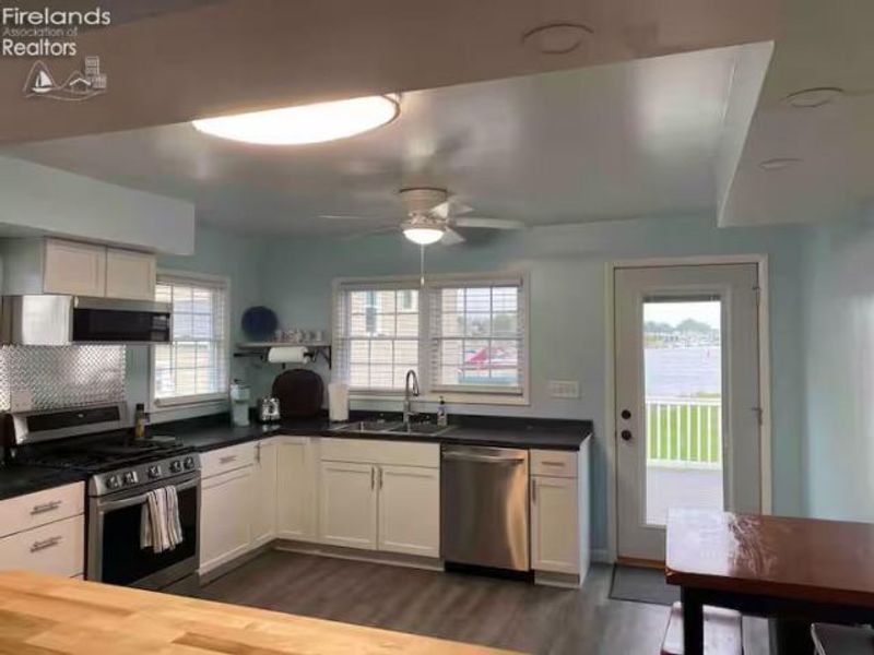 2304 River Avenue, Sandusky, OH 44870 Photo 25