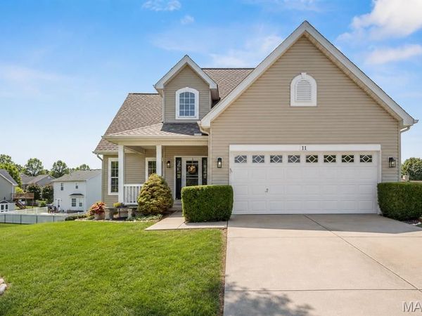11 Towergate Court, Lake St Louis, MO 63367