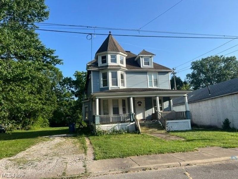 521 23 Street, Lorain, OH 44052 Photo 1
