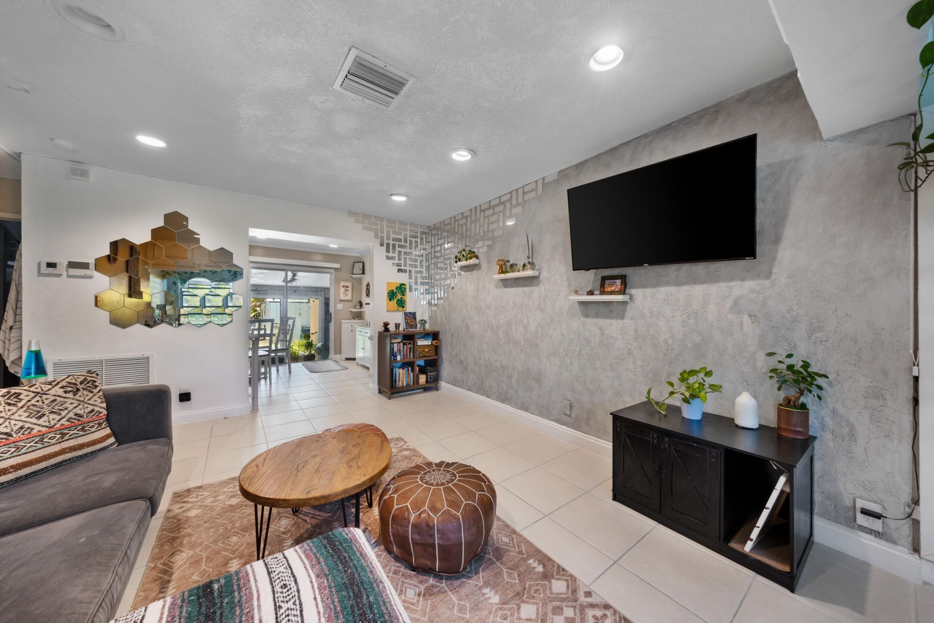 2326 Harding Street, Unit 2326, Hollywood, FL 33020 Photo
