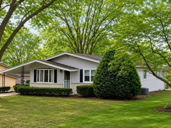 727 Jacquelyn Drive, Baraboo, WI 53913