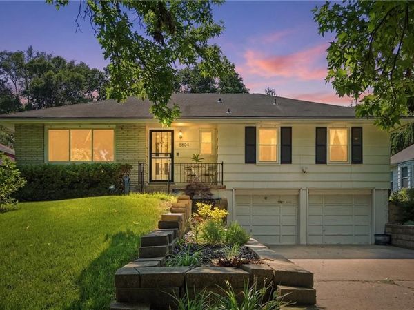 8804 Custer Trail, Kansas City, MO 64131