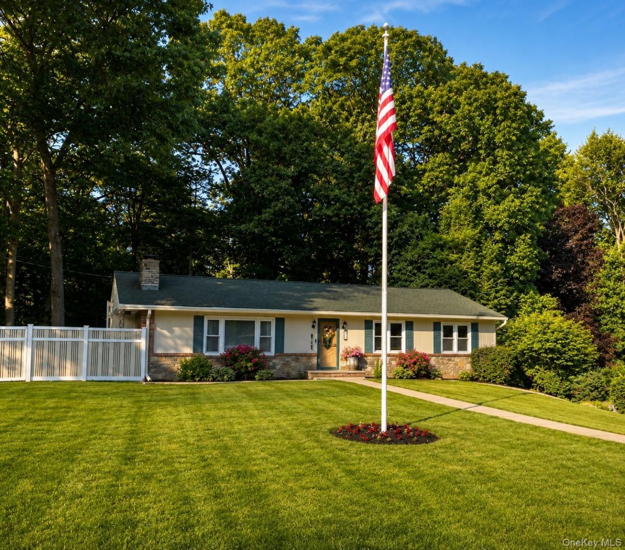 26 Garden Drive , New Windsor, NY 12553 Main Photo