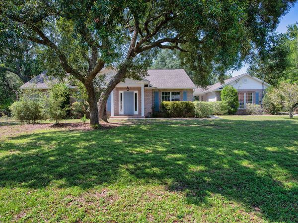 6689 Bryant Street, Navarre, FL 32566