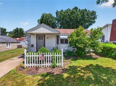 1208 Brooklyn Avenue, Canton, OH 44710