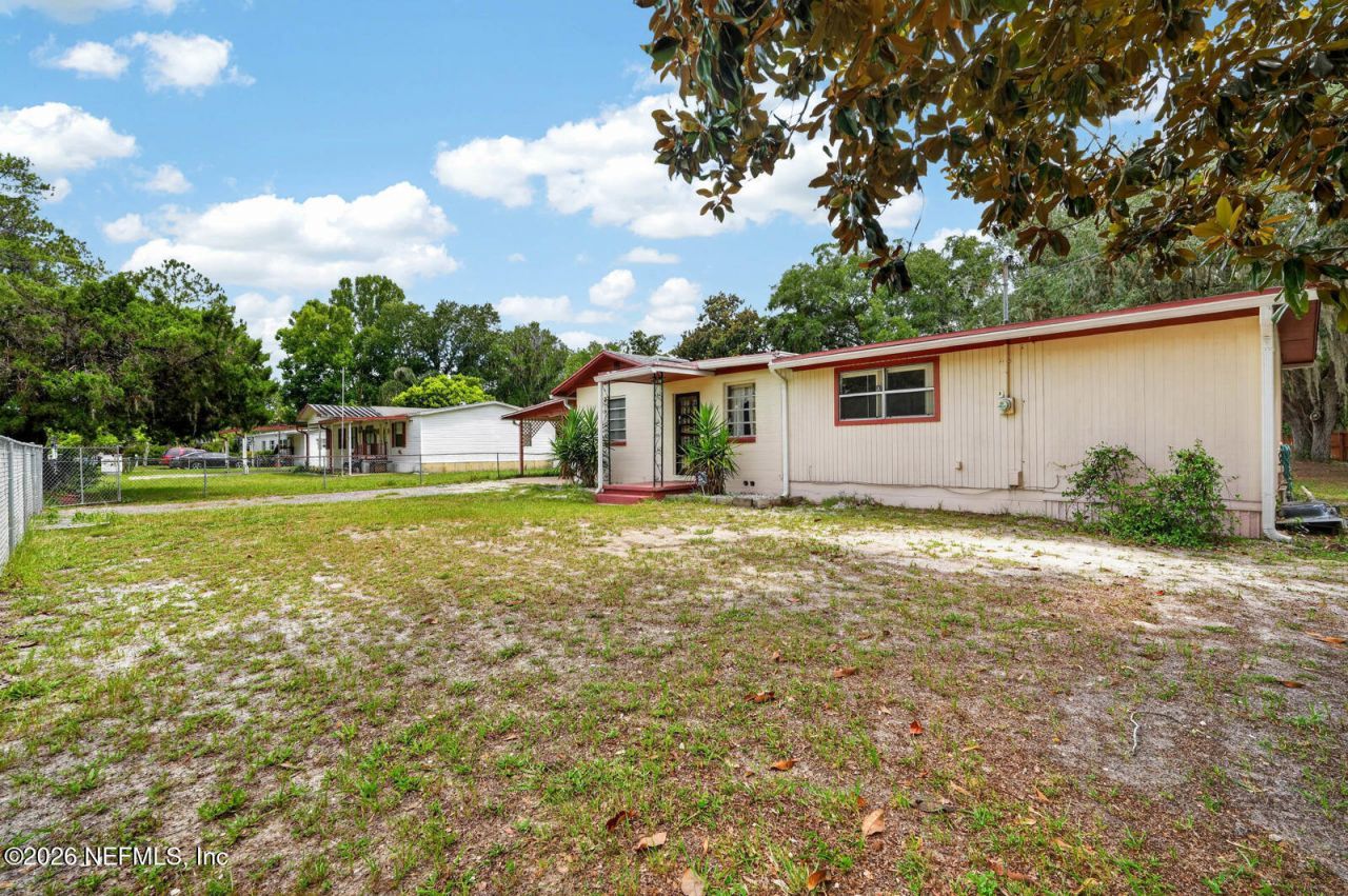 131 Dunn Avenue, San Mateo, FL 32187 Photo