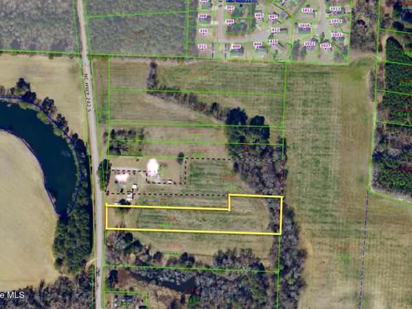 L5 N Highway 242 , Benson, NC 27504