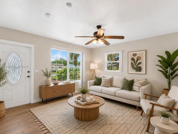 721 N 69th Ave, Hollywood, FL 33024