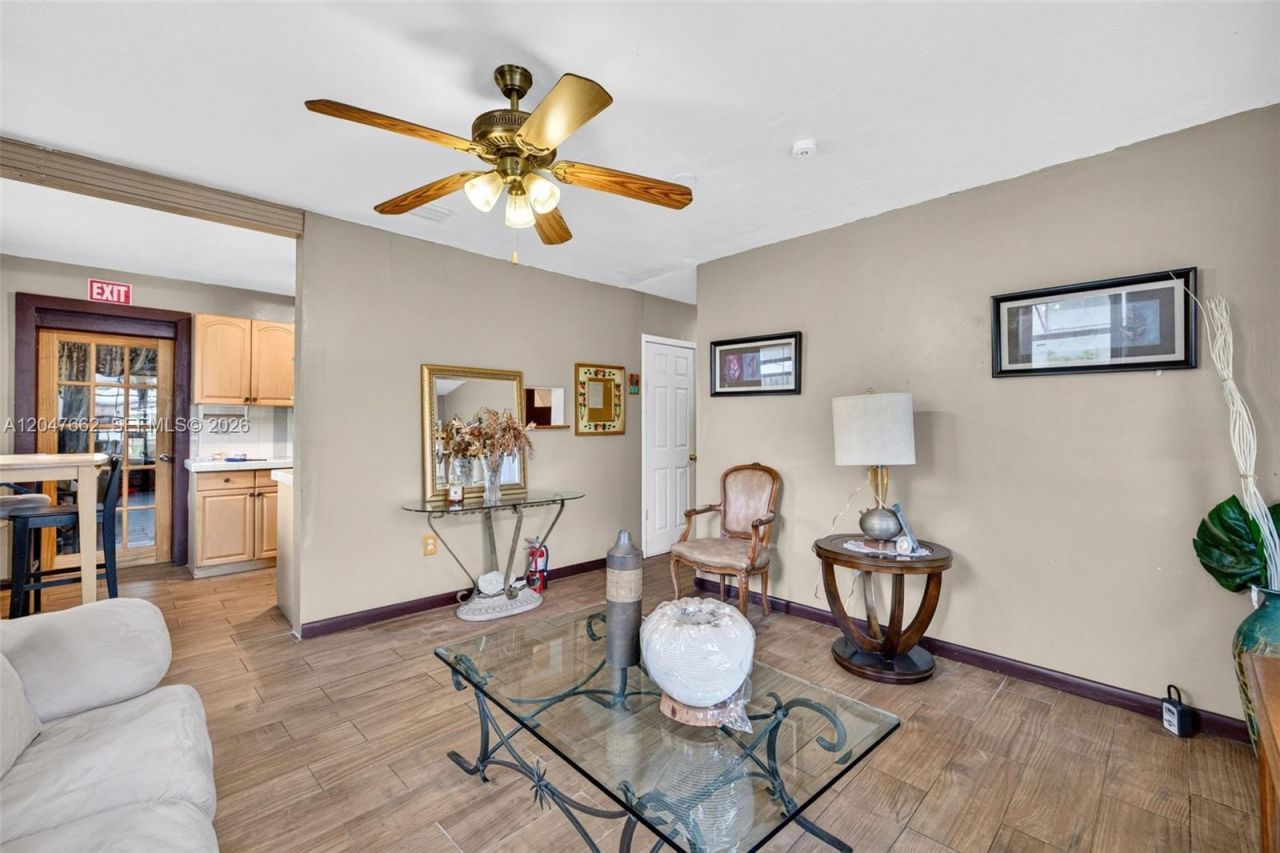 721 N 69th Ave, Hollywood, FL 33024 Photo